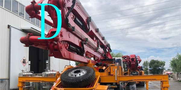 施工過程中，小型泵車以下幾點(diǎn)禁止發(fā)生