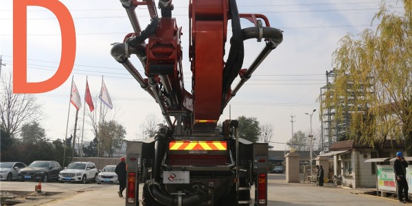 在選擇一臺混凝土泵車前要考慮哪些因素？