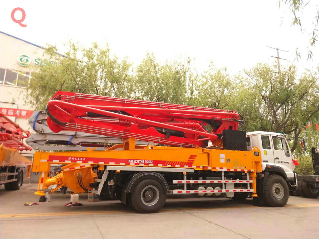 天泵，小型泵車，小型混凝土泵車