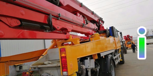 小型泵車的輸送缸總是發(fā)出異響，怎么辦？