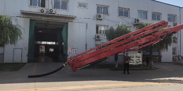 泵車由哪些零部件組成？