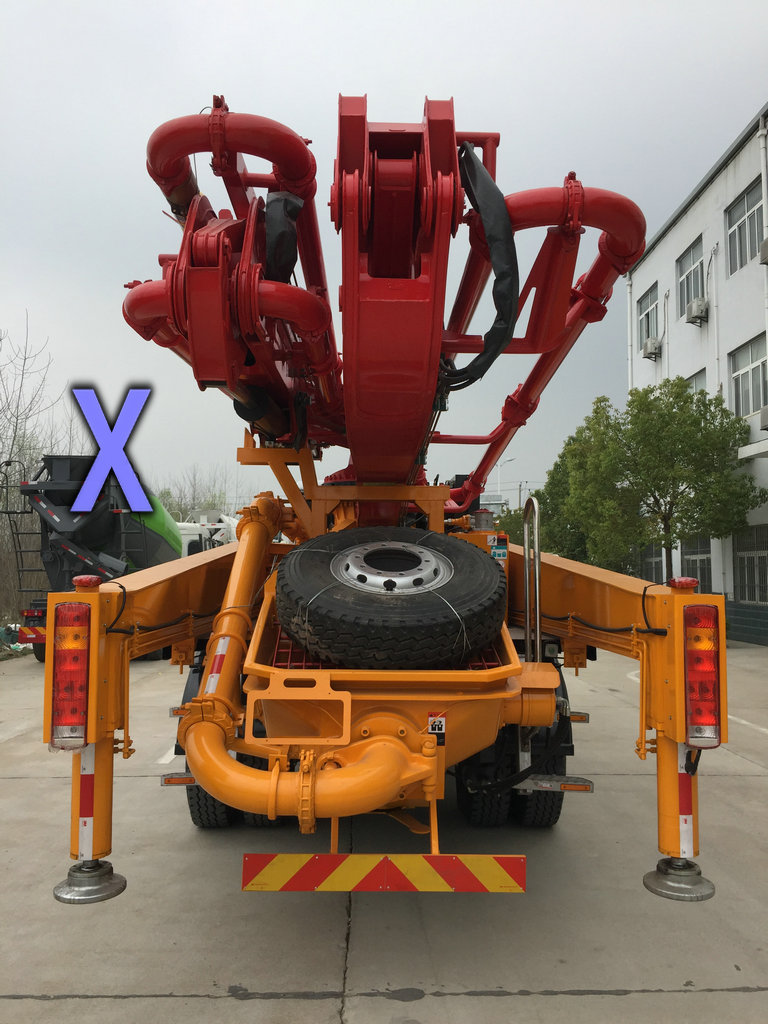 青島小型混凝土泵車(chē)價(jià)格