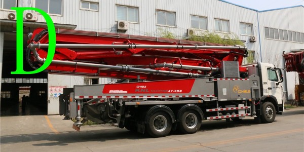 小型混凝土泵車在特殊環(huán)境中施工的注意問(wèn)題