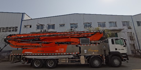 對于不斷升級的科尼樂58米泵車，在智能方面有以下改進