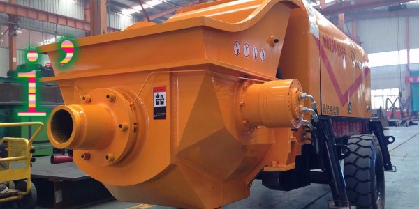 如何降低混凝土泵的泵送沖擊以及顫動現(xiàn)象，消除卡箍式連接帶來的隱患