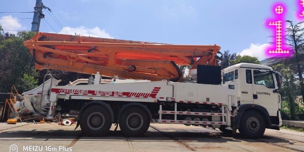 在選購時(shí)，除了考慮泵車價(jià)格之外，還需要考慮哪些重要因素？