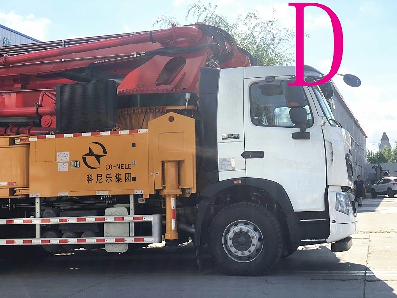 青島小型混凝土泵車價格