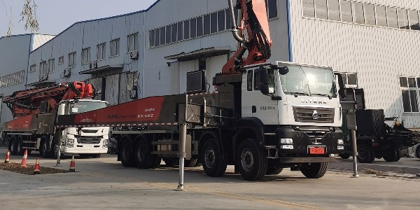 泵車在作業(yè)過(guò)程中，如何預(yù)防傷害風(fēng)險(xiǎn)